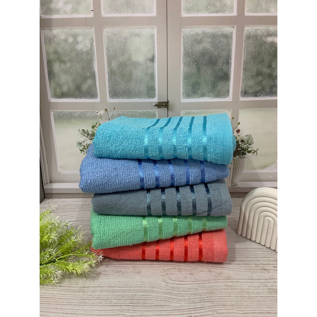 RC Handuk Mandi Dewasa Polos Motif Bunga Tanggung ukuran 50x100 Dan Handuk Salur Polos Tanggung