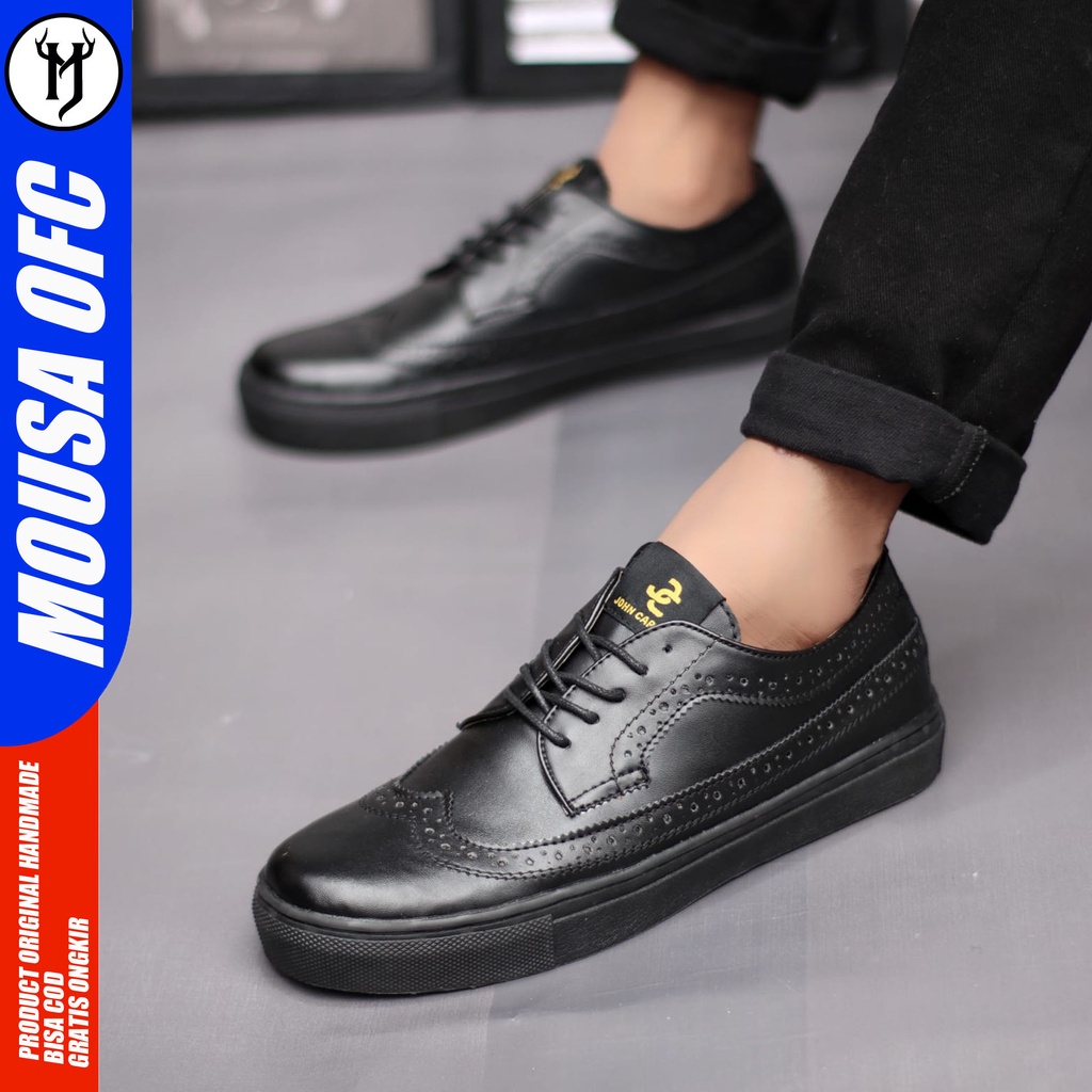 Sepatu Kasual Sneakers Pria Kulit Syntetic Hitam Mousa Wingti