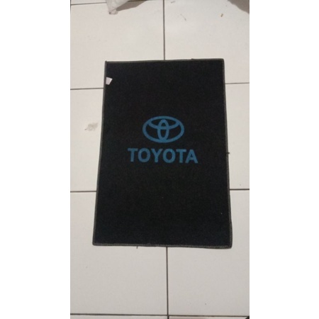 Alas Mobil/Karpet mobil Anti slip ukuran 40/60cm Karpet Mobil Murah