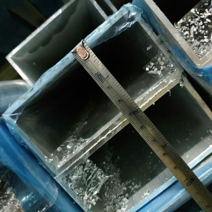 Terlaris Hollow Aluminium 50 X 100 X 3 X 70