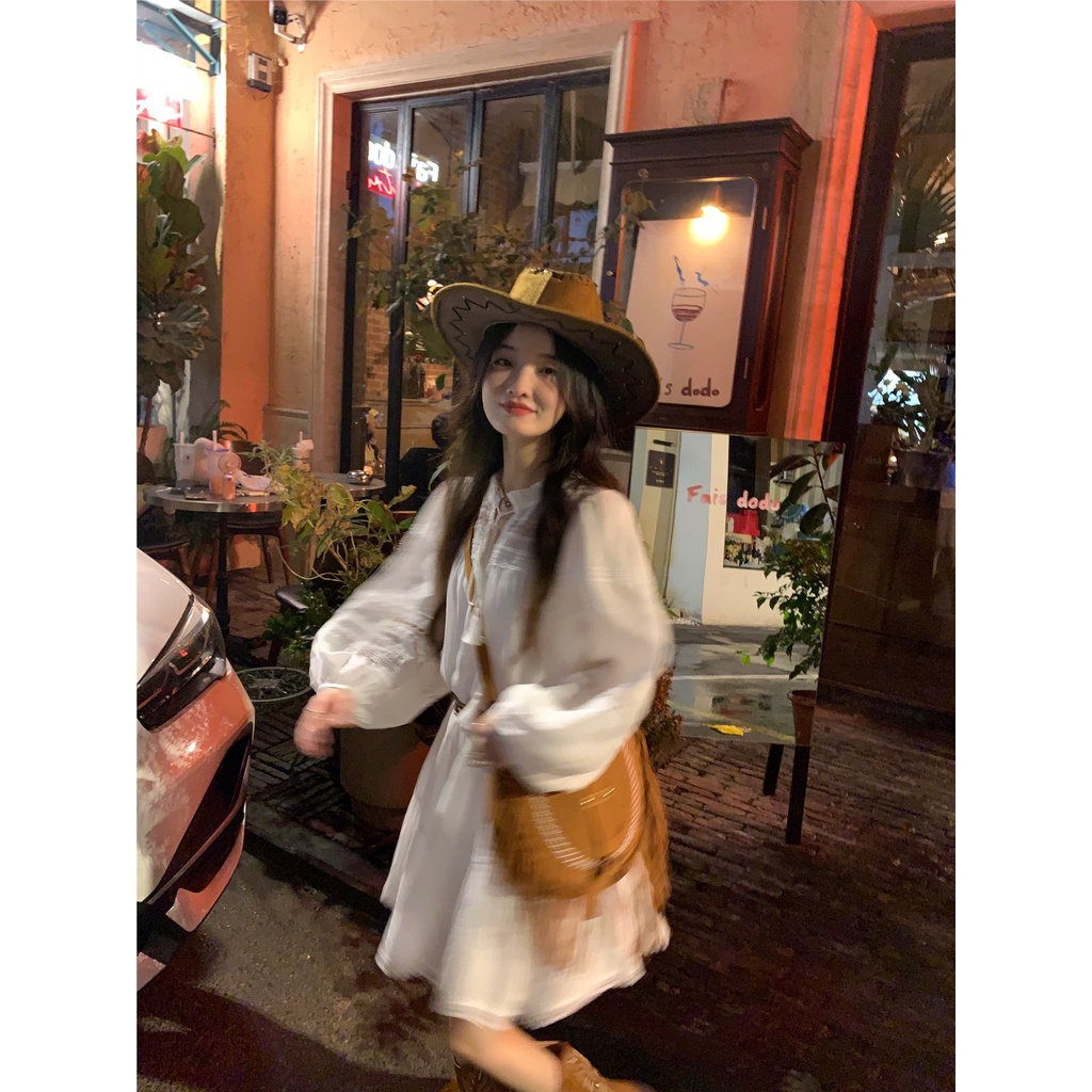 Red Kumikumi ceruk desain dasi berongga gaun wanita musim semi rok boneka lengan panjang putih rok pendek