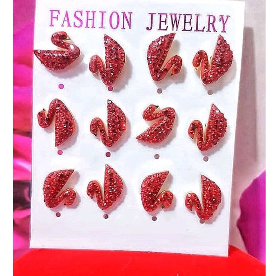 Anting Titanium Permata Merah Tusuk gold63