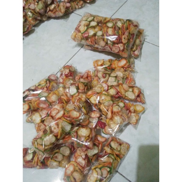 

kerupuk/krupuk seblak kering daun jeruk pedas gurih 250g