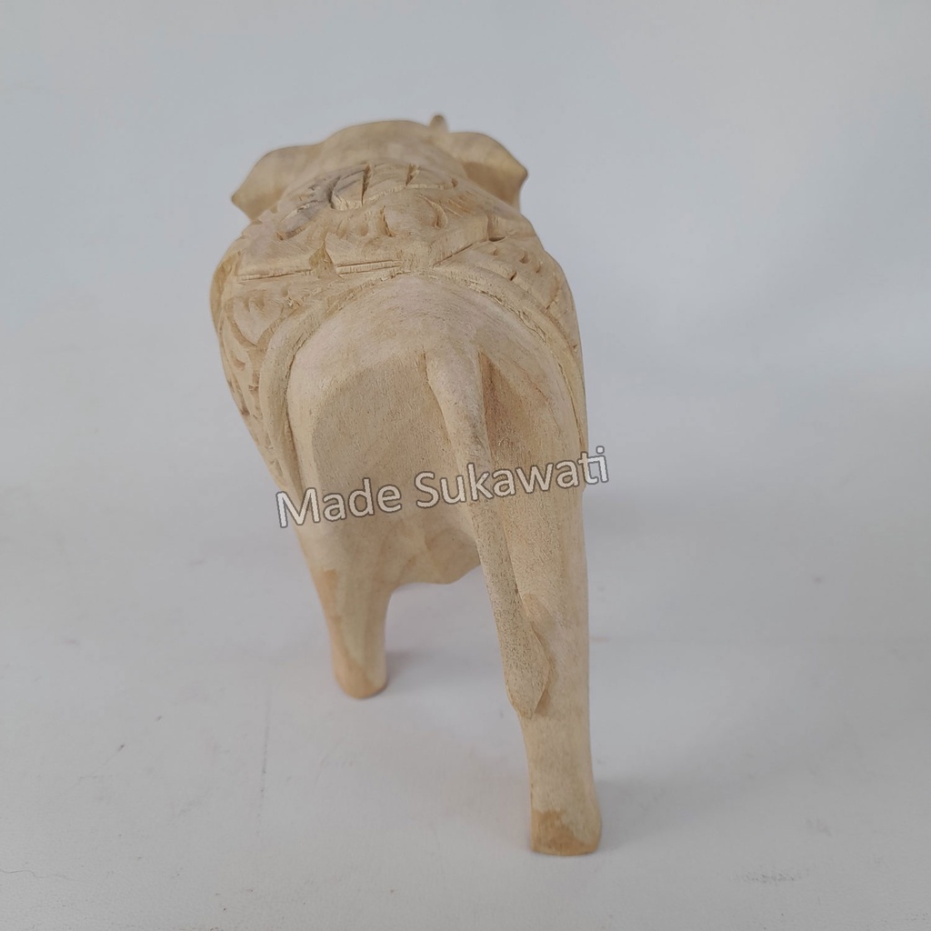 Kerajinan patung kayu gajah berjalan panjang 15cm tinggi 10cm ukiran handmade bali