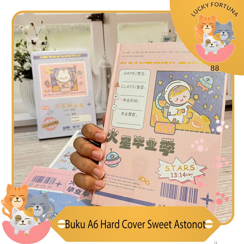 

[LuckyFortuna88] Buku A6 HardCover Gambar Sweet astronot Buku tulis A6 gambar sweet astronot Notebook a6 notepad a6 buku diary gambar sweet astronot buku diary gambar lucu