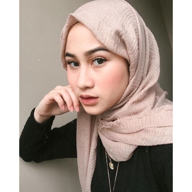 ￼HIJAB PASMINA CRINCLE BAHAN KAIN KUSUT