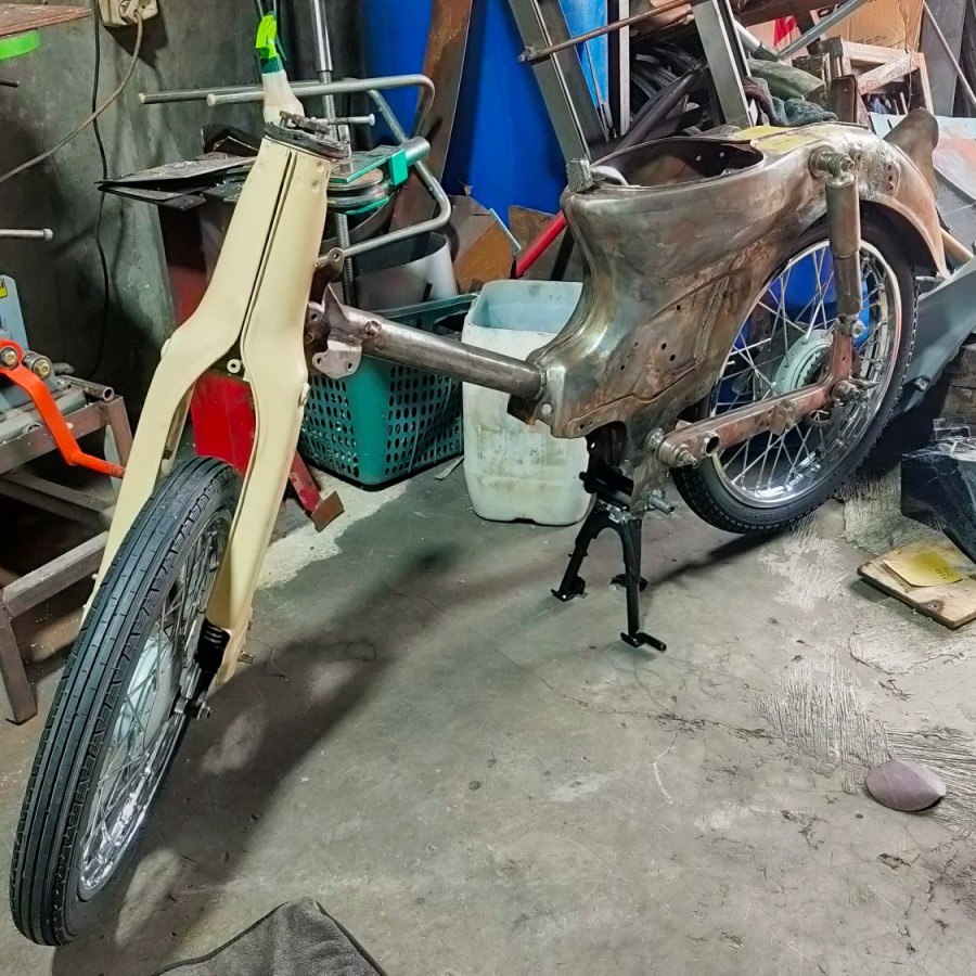 Modifikasi dan Restorasi Honda C70