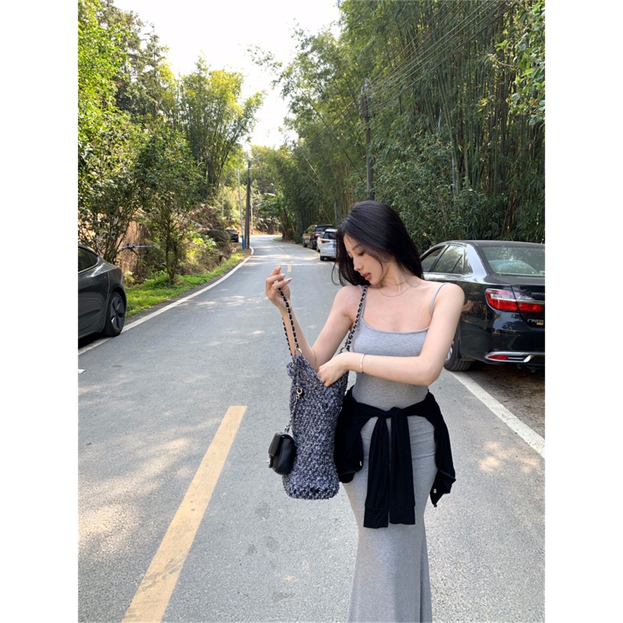 Red Spice Girls Inner Bag Hip Rok Wanita Musim Panas Gaun Pinggang Seksi Pelangsing Panjang Rok Keinginan Murni Angin Tanpa Lengan Suspender Gaun