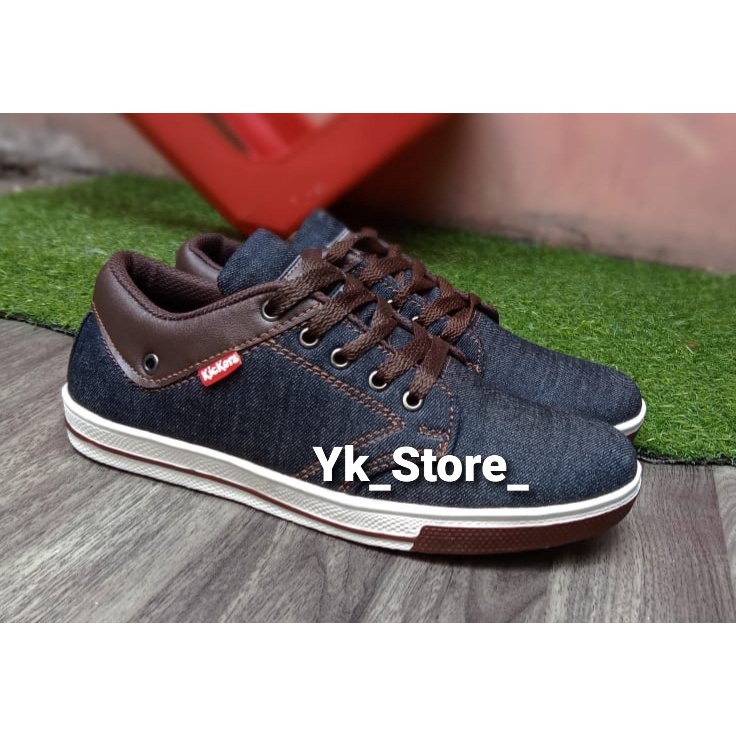 Sepatu kickerssss motif suede casual