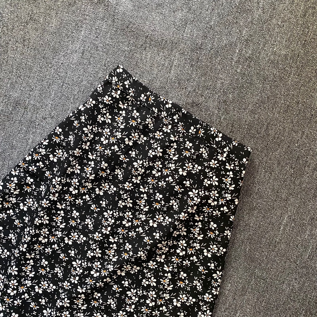 FLORAL SKIRT SAKURA DAMARA ROK / ROK MOTIF BUNGA KOREAN SKIRT part 2-BLACK Dara Skirt