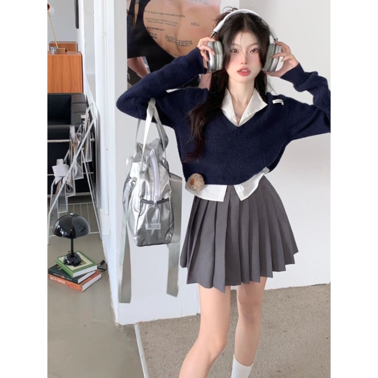 Red American college gaya retro lengan panjang V-neck sweater wanita musim gugur dan musim dingin baru panas gadis pendek palsu dua potong atasan in tren