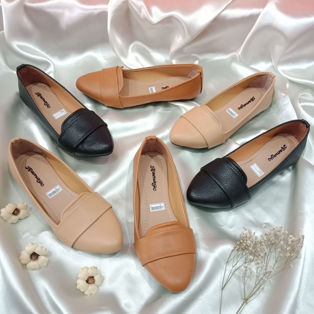 SIZE 41.42.43.44 Flat shoes Wanita Jumbo