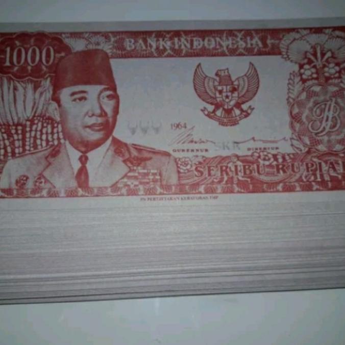 Uang Souvenir Soekarno Gulung Melengkung Pecahan 1000 Rupiah Merah