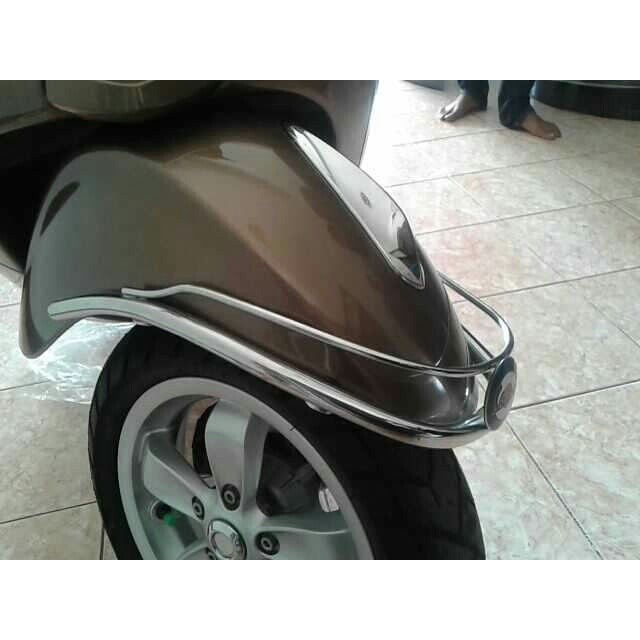 ASESORIS VESPA MATIC FRONT BUMPER