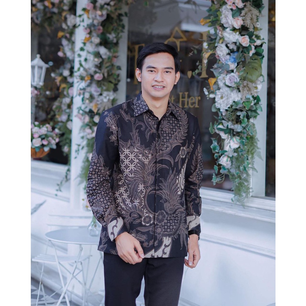 Kemeja Batik Pria Lengan Panjang Modern Size M L XL Motif Terbaru