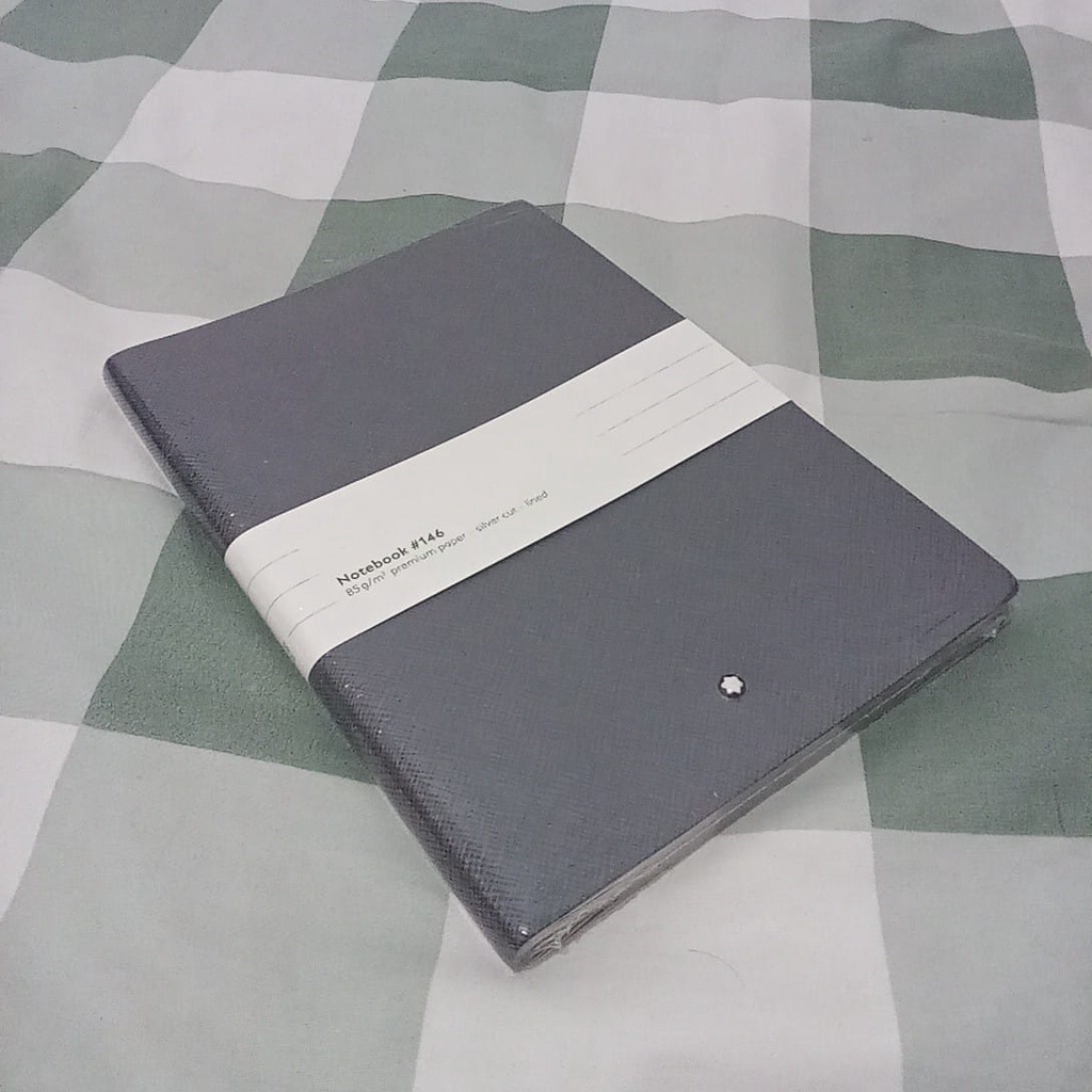 

Montblanc Fine Stationary Luxury Notebook (Premium silver-cut paper)