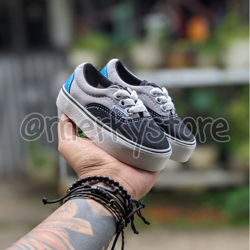 SEPATU ANAK ANAK LAKI DAN PEREMPUAN MURAH