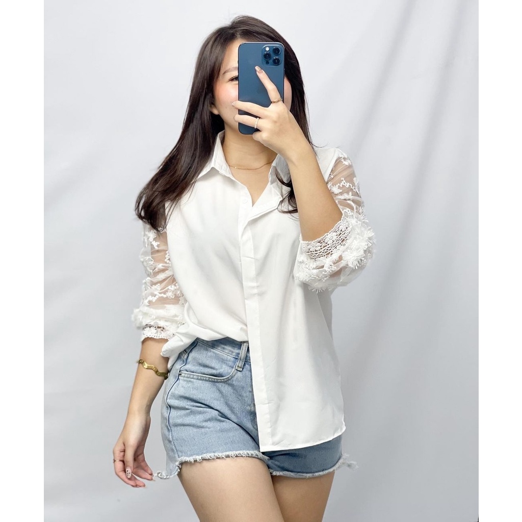 Dellaney Lace Shirt Kemeja Putih Wanita Lengan Renda Import Korean Style
