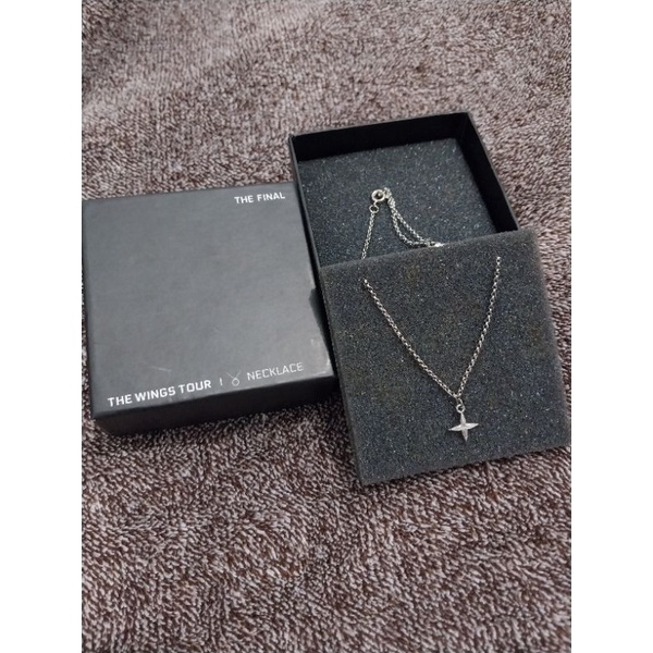 WTS MURAH BTS WINGS TOUR OFFICIAL MERCHANDISE NECKLACE KALUNG ORI (KOLEKSI PRIBADI)