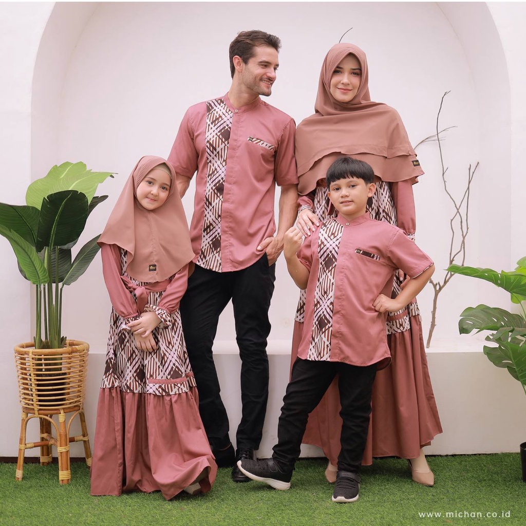 SARIMBIT MICHAN 2023 / KIMI FAMSET OLDROSE