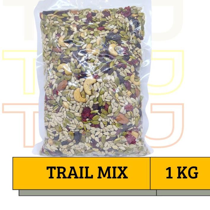 

☪ PREMIUM TRAIL MIX 1 KG (ALMD, CHSEW,PUMKIN, SUNFLWR, RAISN, CRNBERRY, CHIA) ❈