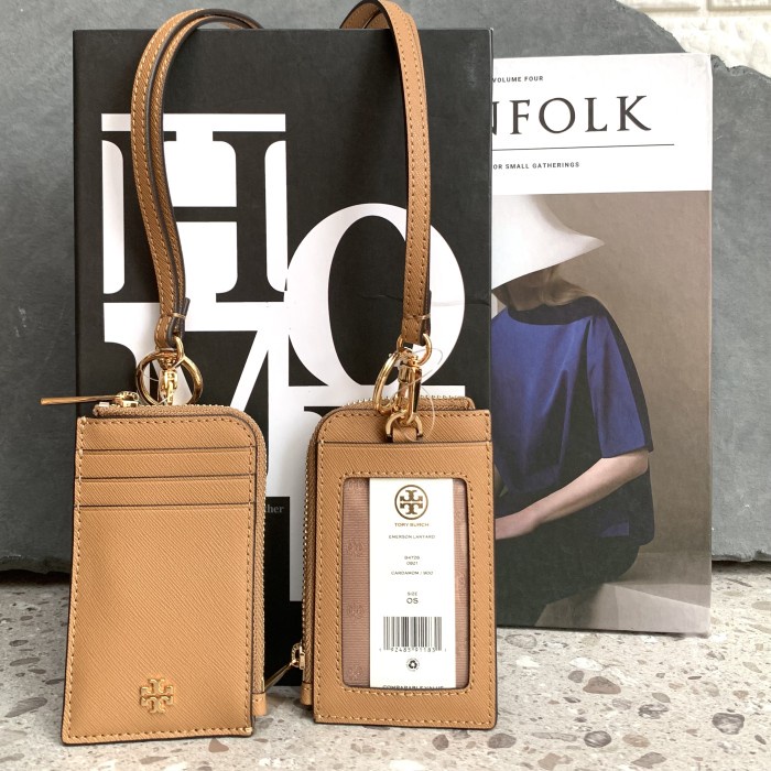 

Terlaris Tb Saffiano Cyber Zip Emerson Zip Lanyard Cardamom