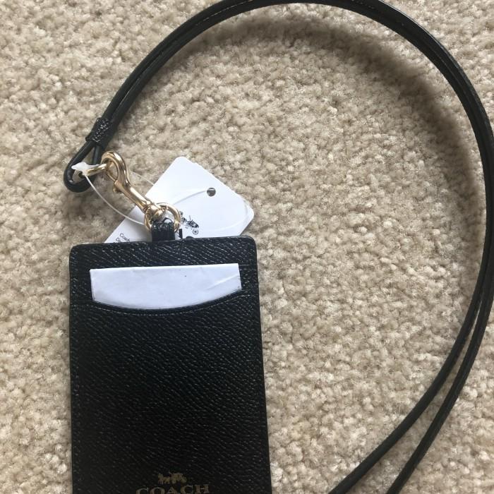 

NWT Coach Lanyard / Gantungan Nama Black