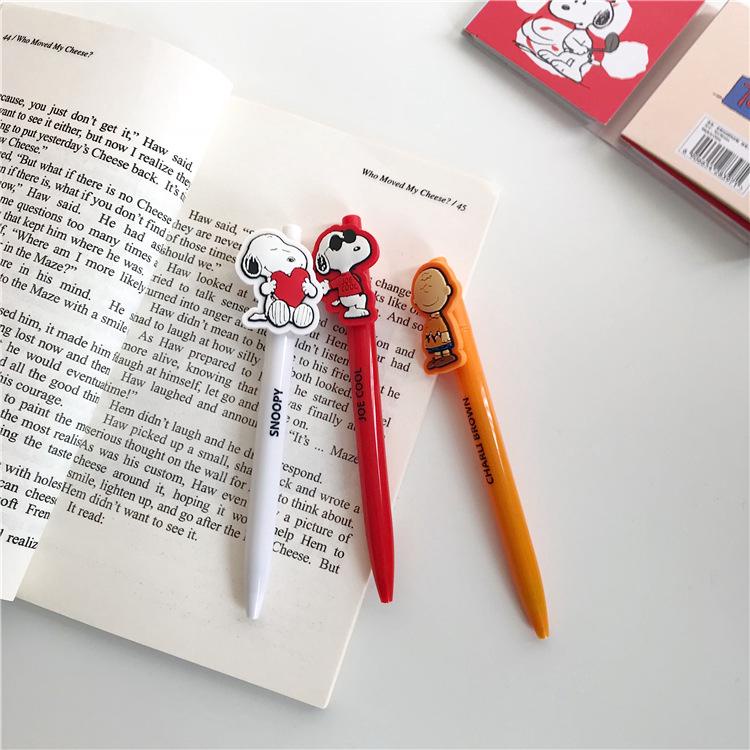 

【OK】Cute Korea Snoopy black 0.5MM push-type signature pen writing student stationery