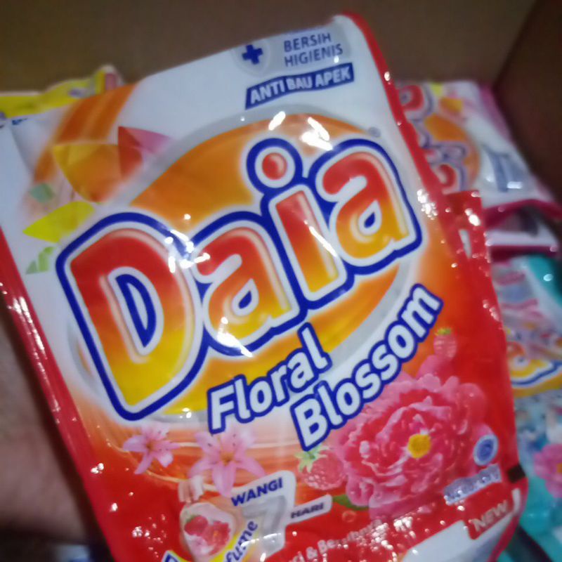 DAIA Deterjen Bubuk 46G SATUAN All Varian Daya Detergent Powder Softener Clean Fresh Floral Blossom Fresh Lemon Romantic Passion Violet Ungu Pink Putih Kuning Orange 1000 Renceng Murah Grosir Wings