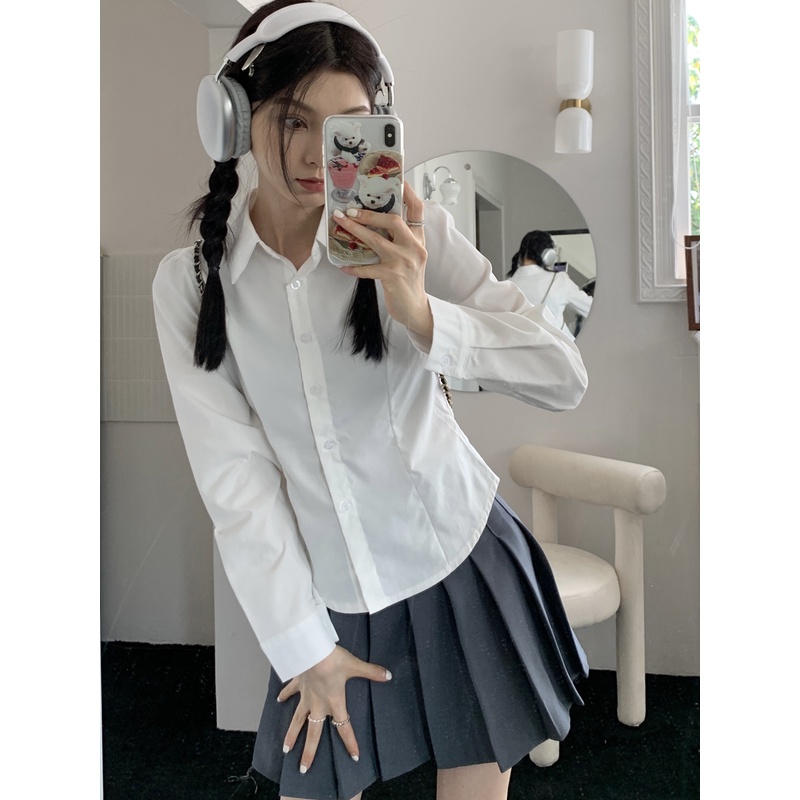 Red Kumikumi Fashion Setelan Wanita Niche Lengan Panjang Kemeja Putih Musim Gugur Pinggang Tinggi Rok Lipit Rok Dua Potong Set