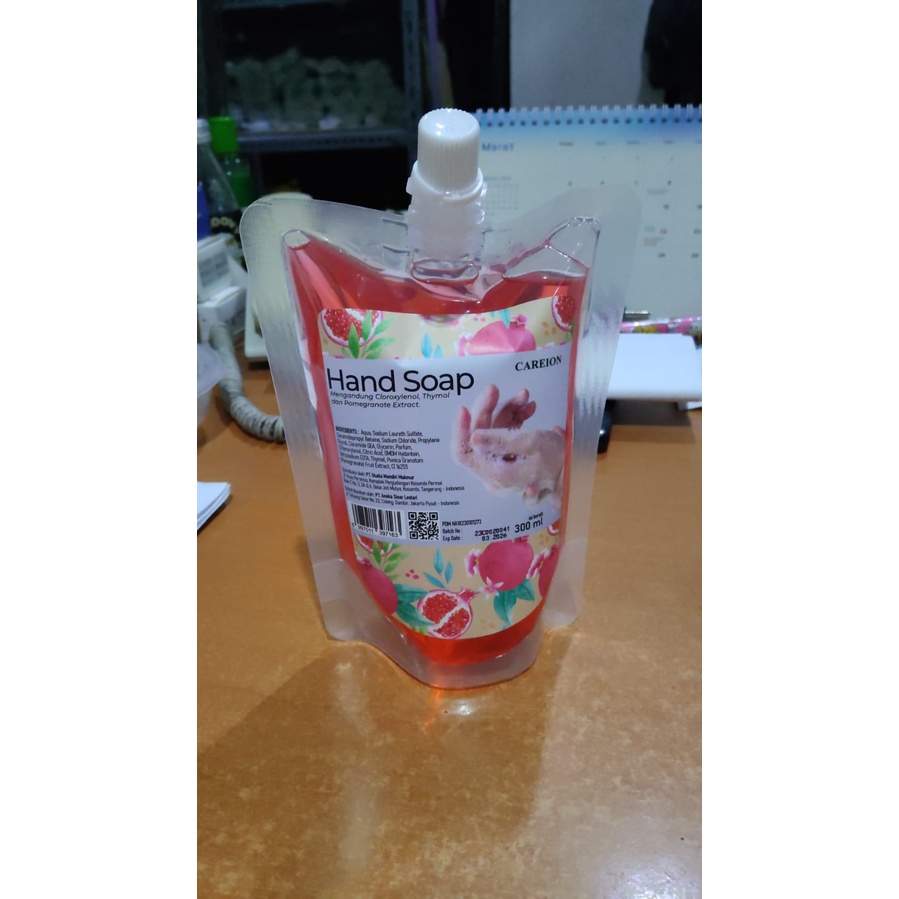 CAREION SABUN CUCI TANGAN ANTI BAKTERIAL HAND SOAP REFILL 300ML