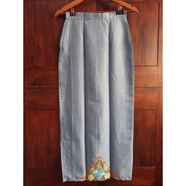 [PL] Rok Panjang Kebaya Putu Baru Maxi Skirt Biru