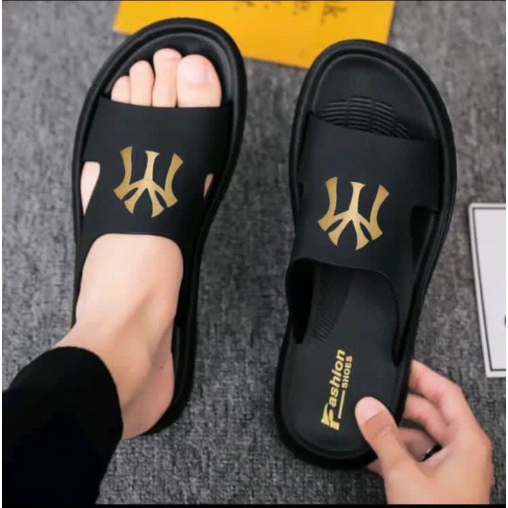 Sandal Pria Kekinian // sendal slop pria terbaru // sandal slide selop pria kulit sintetis