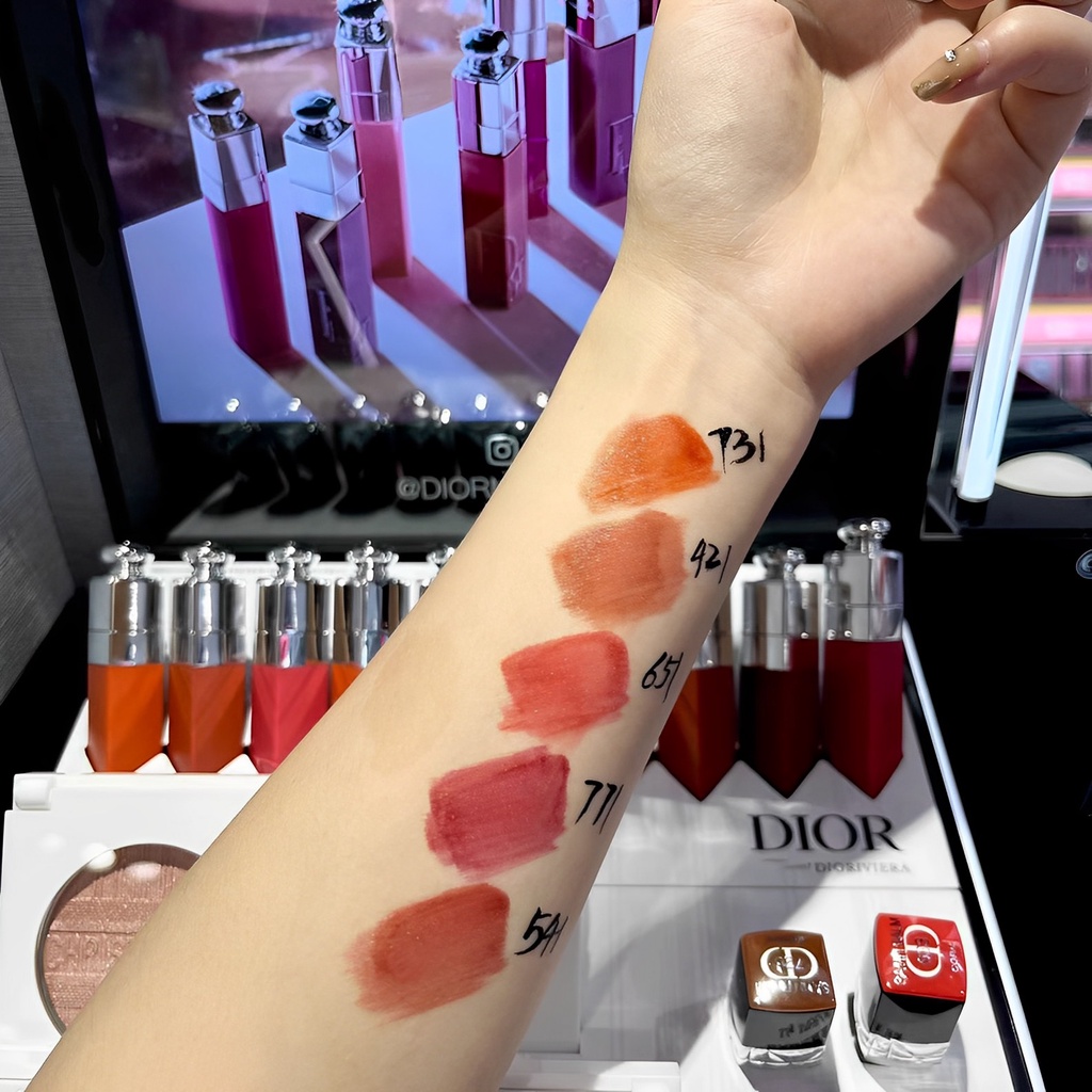 DIOR ADDICT LIP TINT 251 Natural Peach/351 Natural Nude/421 Natural Tea/541 Natural sienna/651 Natural Rose/771 Natural Berry  NO BOX