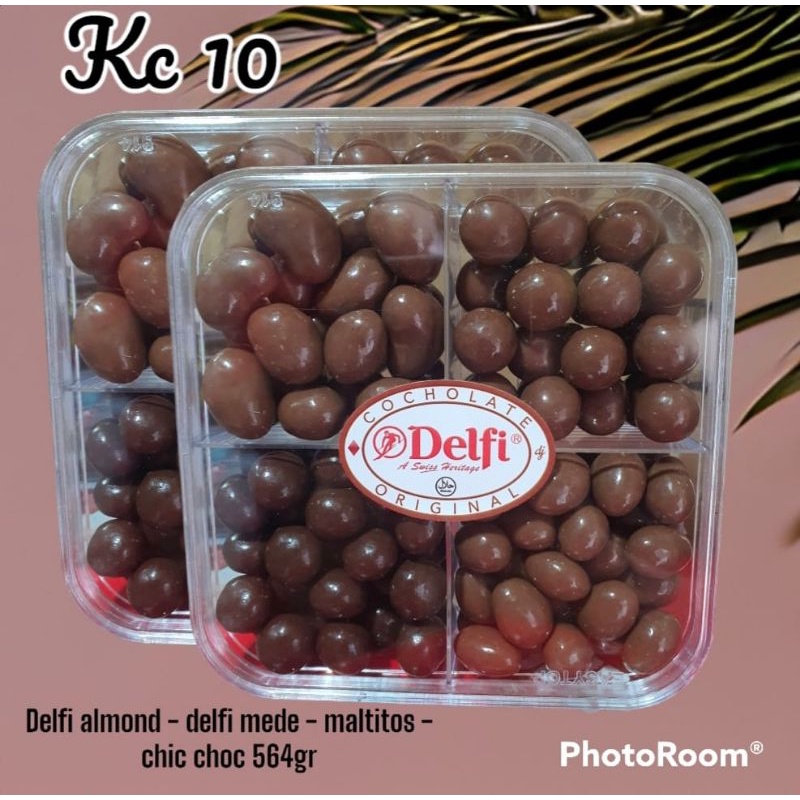 

Hampers Cokelat Delfi Toples Sekat 4 berat 564 gram