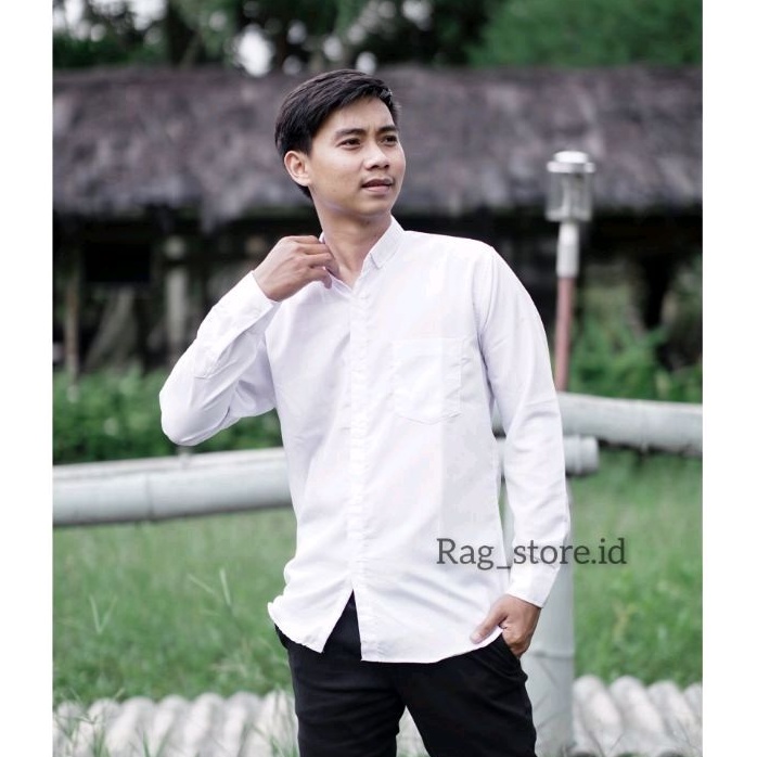 PUTIH KEMEJA POLOS PUTIH KANCING WARNA PUTIH  KEMEJA PUTIH POLOS  PUTIH KANCING PUTIH  KEMEJA PRIA PUTIH  KEMEJA PUTIH KEMEJA HITAM TERACOTTA HIJAU SAGE LILAC KUNING KUNYIT MUSTRAD