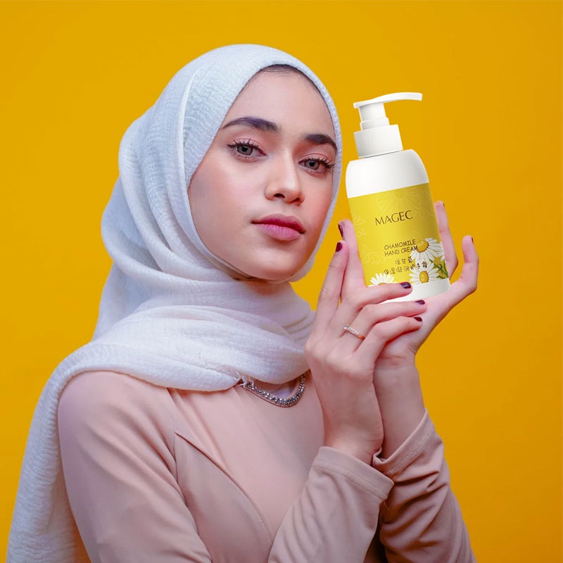 【COD】Chamomile Krim tangan lotion Tabir surya Krim pemutih Krim pelembab 200ml Pemutih Pelembab Whitening Hand Cream Anti Penuaan Kering Keriput Kasar Anti Keriput Krim Melembabkan Kulit Tangan Kaki Kering Kasar Tumit Pecah Moisturizing Lotion