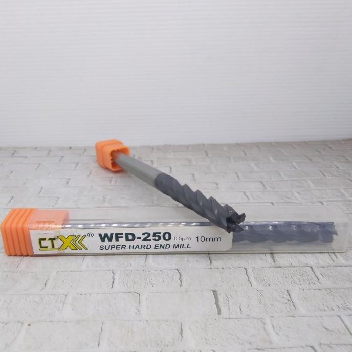 Endmill 10 long 150 mm carbide merk CTX