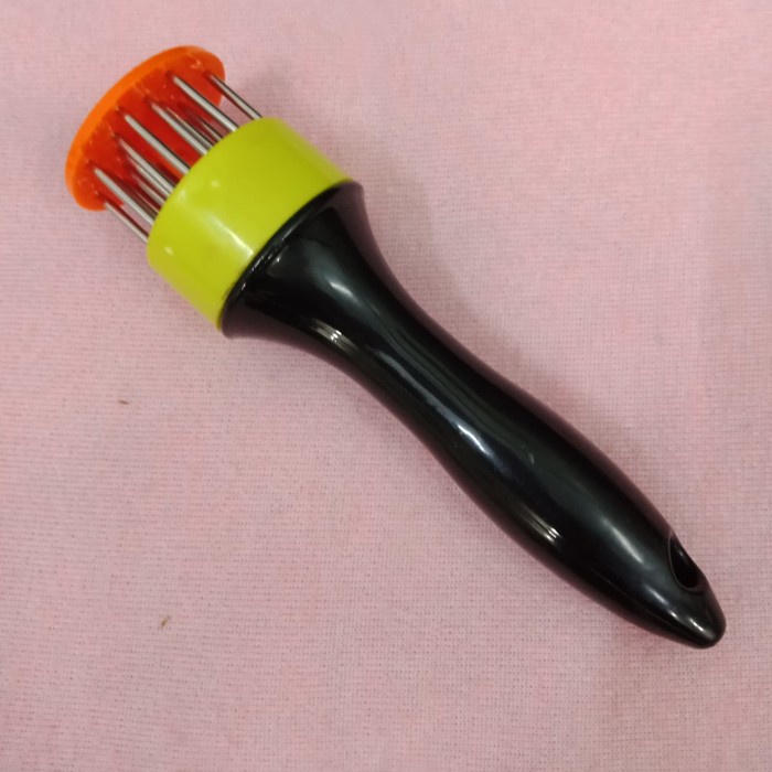 

HOT SALE... TUSUKAN DAGING. SETELAH PROSES MARINASI(MARINATED)TERJAMIN