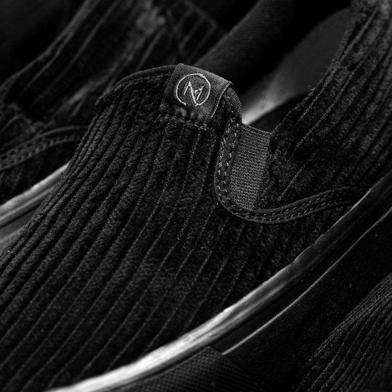 MARQUE.CO ‘ALL BLACK’ Corduroy Slip-On - Sepatu untuk Pria &amp; Wanita Super Nyaman, Warna Full Hitam, dengan Insole SUPER EMPUK Polyurethane Technology Insole, Kualitas Terbaik, Vulcanized, Sangat Nyaman ⚫️