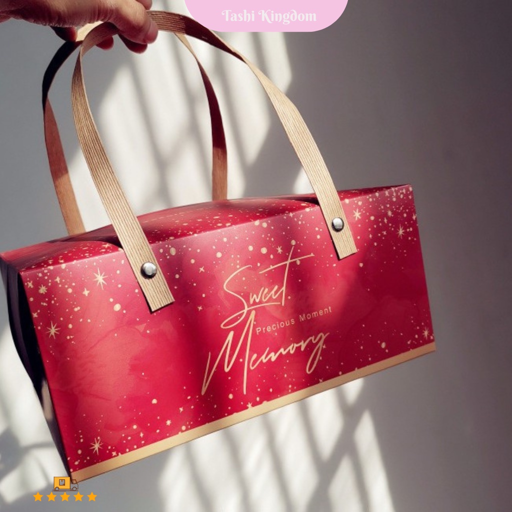 

Paper box Merah / paper bag tb Merah L kantong mewah fancy kantong hampers