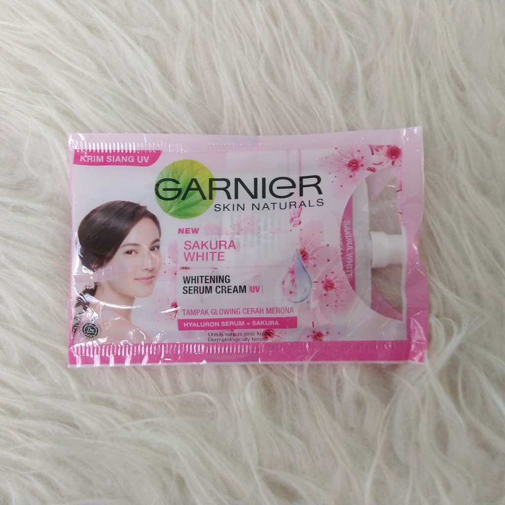 Garnier Sakura White Whitening Serum Cream 7ml - Cream Pemutih Wajah - Pelembab Wajah Sachet