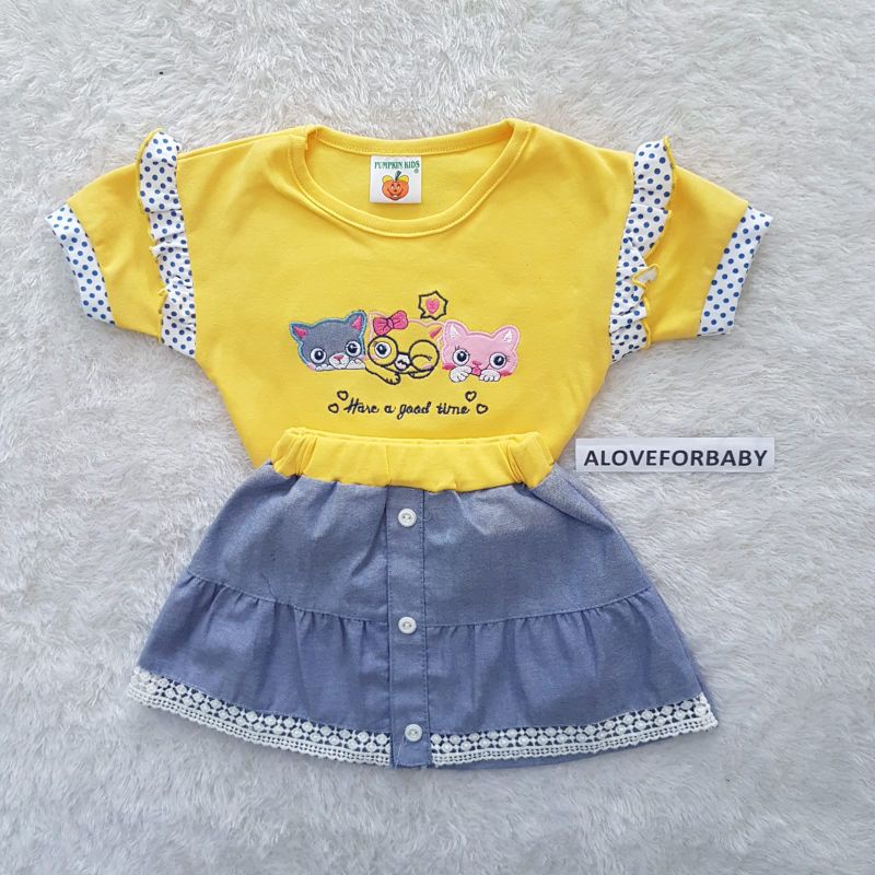 Setelan Bayi kucing rok lucu set