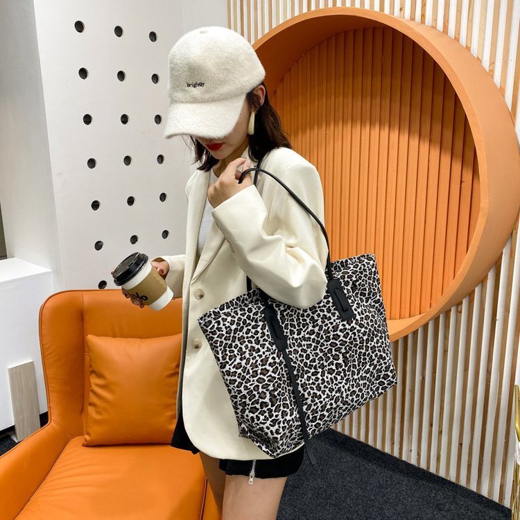 ( 2PC 1KG ) GTBI998881132  New Arrival 2023 !!!  Tas Selempang  Tas Wanita Import  Premium Terbaru