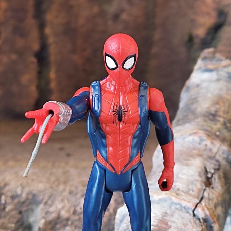 action figure spiderman