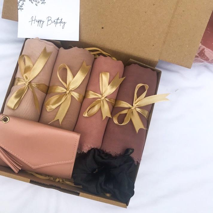 

► [GIFTBOX HIJAB] HAMPERS HIJAB / KADO CEWEK MUSLIMAH / KADO PACAR / GRADUATION / HAMPERS RAMADHAN / KADO DOI / HIJAB / VALENTINE / WISUDA SEMPRO ▼