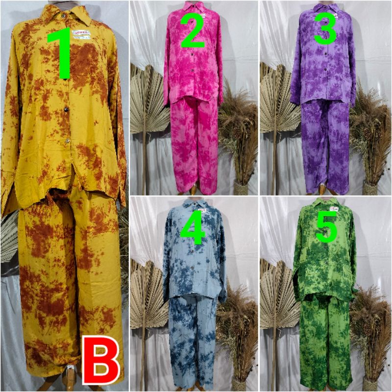 KENCANA UNGU ORI STELAN PIYAMA CABUT KERAH FULL KANCING LD 110 CM  LABEL HITAM.