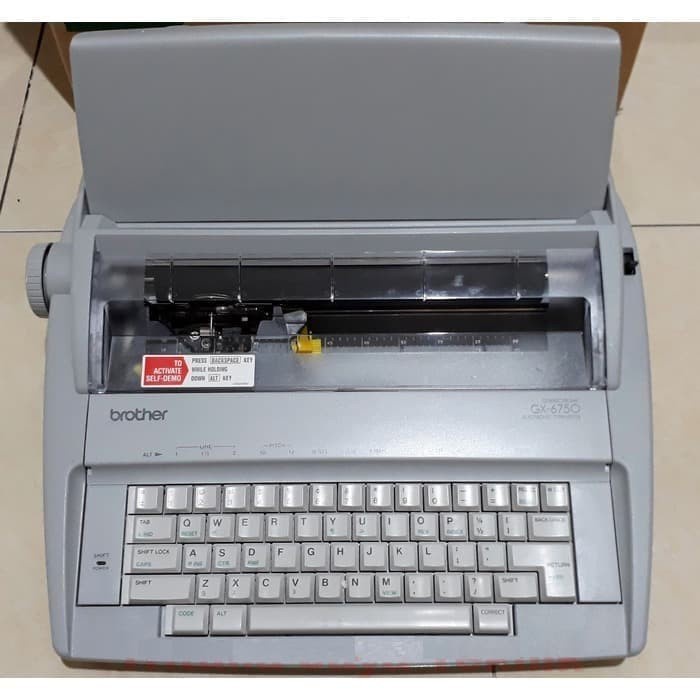 

Mesin Ketik Listrik BROTHER GX6750 - Electronic Typewriter