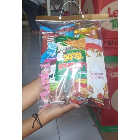 

hamper lebaran anak include uang 10 ribu