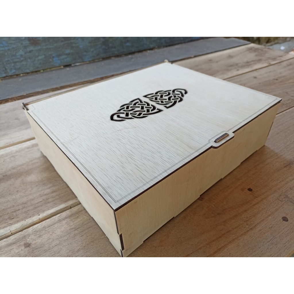 

B007. Parcel box kayu unik murah ukuran besar 30cmx25cmx8cm (Belum dirakit)